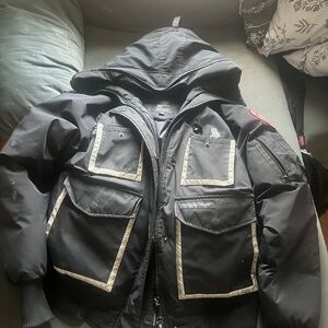 Canada goose ovo bomber lightly worn
